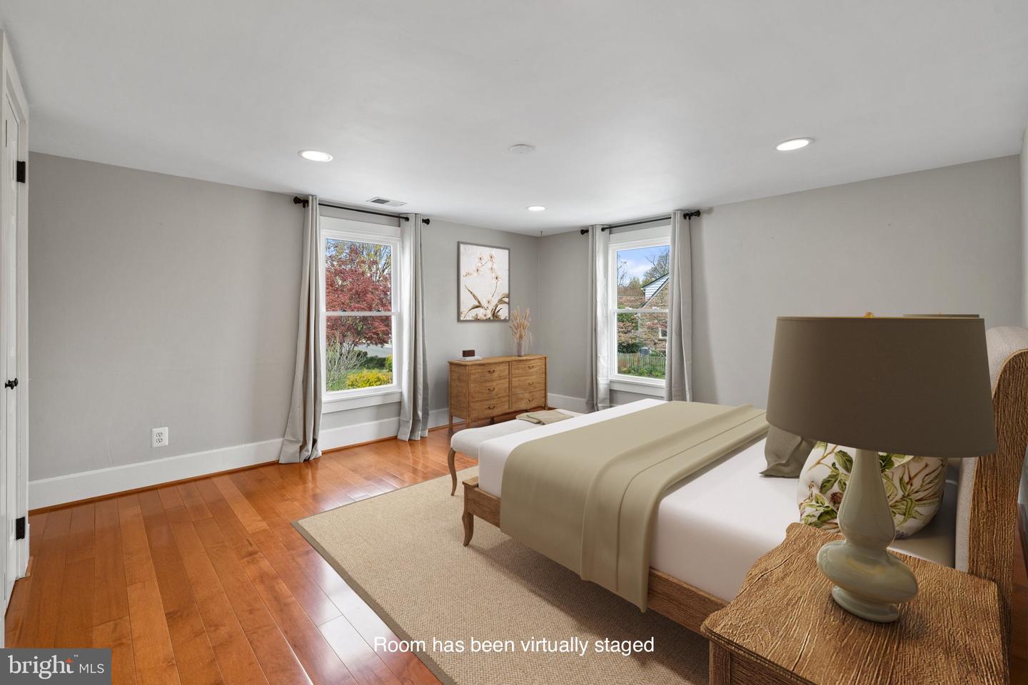 201 N 33RD ST, PURCELLVILLE, Virginia 20132, 5 Bedrooms Bedrooms, ,2 BathroomsBathrooms,Residential,For sale,201 N 33RD ST,VALO2092884 MLS # VALO2092884