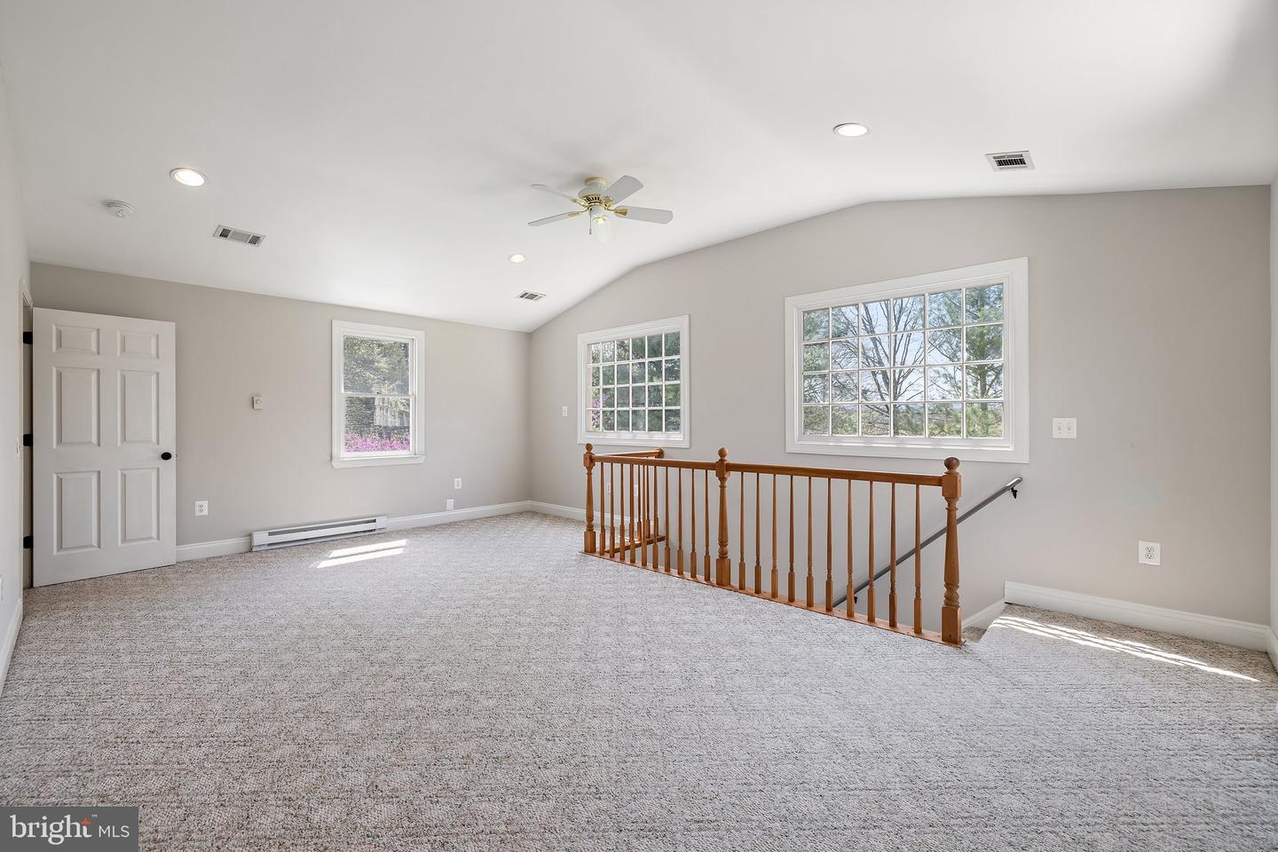 201 N 33RD ST, PURCELLVILLE, Virginia 20132, 5 Bedrooms Bedrooms, ,2 BathroomsBathrooms,Residential,For sale,201 N 33RD ST,VALO2092884 MLS # VALO2092884