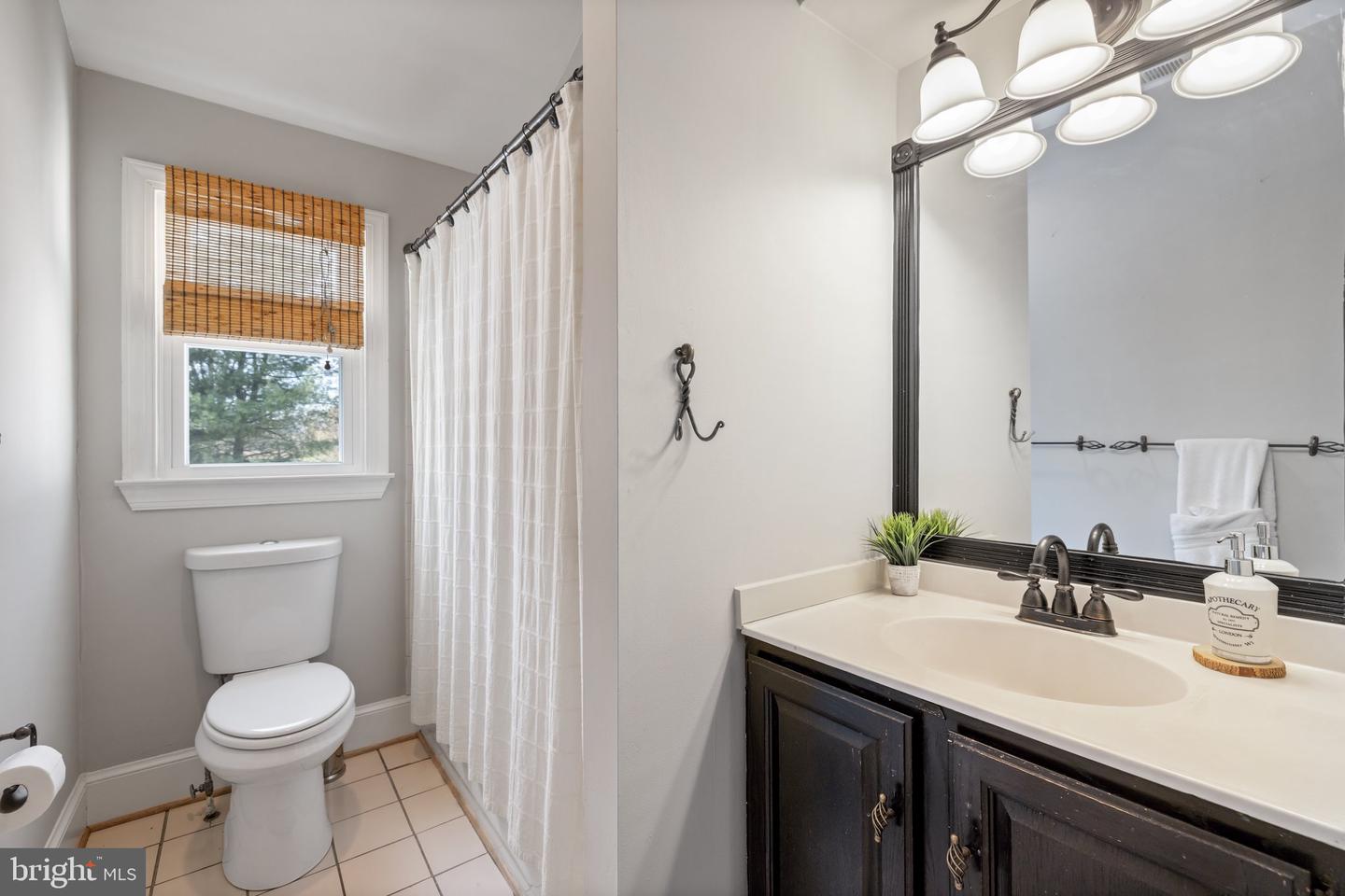 201 N 33RD ST, PURCELLVILLE, Virginia 20132, 5 Bedrooms Bedrooms, ,2 BathroomsBathrooms,Residential,For sale,201 N 33RD ST,VALO2092884 MLS # VALO2092884