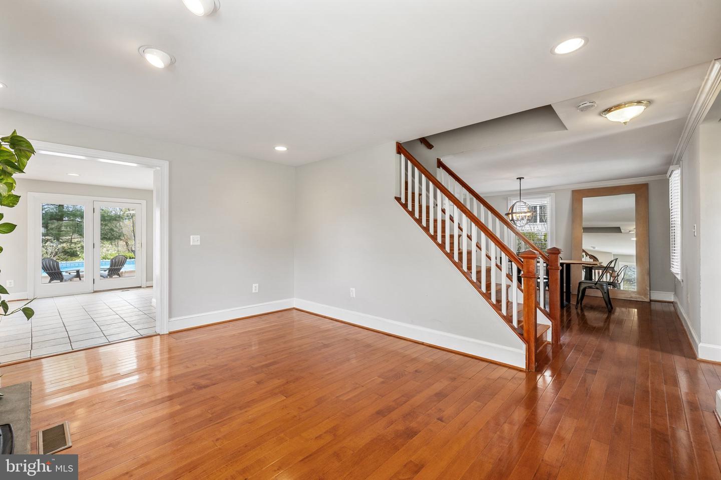 201 N 33RD ST, PURCELLVILLE, Virginia 20132, 5 Bedrooms Bedrooms, ,2 BathroomsBathrooms,Residential,For sale,201 N 33RD ST,VALO2092884 MLS # VALO2092884