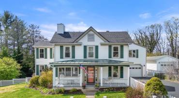 201 N 33RD ST, PURCELLVILLE, Virginia 20132, 5 Bedrooms Bedrooms, ,2 BathroomsBathrooms,Residential,For sale,201 N 33RD ST,VALO2092884 MLS # VALO2092884