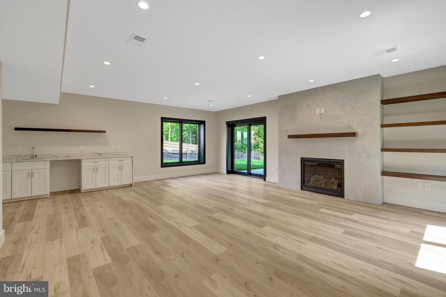 1853 MASSACHUSETTS AVE, MCLEAN, Virginia 22101, 5 Bedrooms Bedrooms, ,5 BathroomsBathrooms,Residential,For sale,1853 MASSACHUSETTS AVE,VAFX2232810 MLS # VAFX2232810