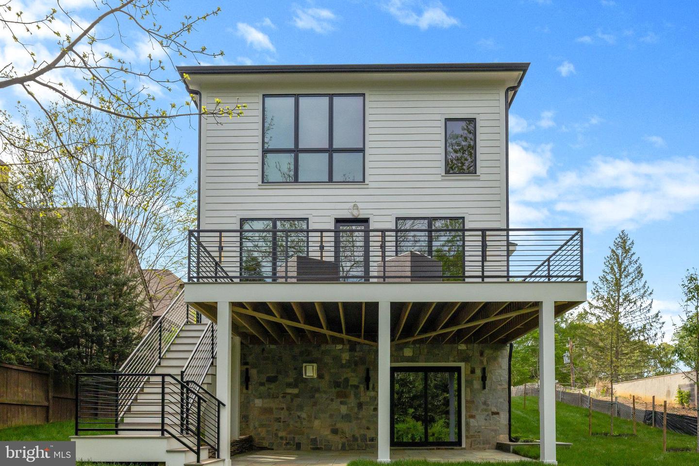 1853 MASSACHUSETTS AVE, MCLEAN, Virginia 22101, 5 Bedrooms Bedrooms, ,5 BathroomsBathrooms,Residential,For sale,1853 MASSACHUSETTS AVE,VAFX2232810 MLS # VAFX2232810