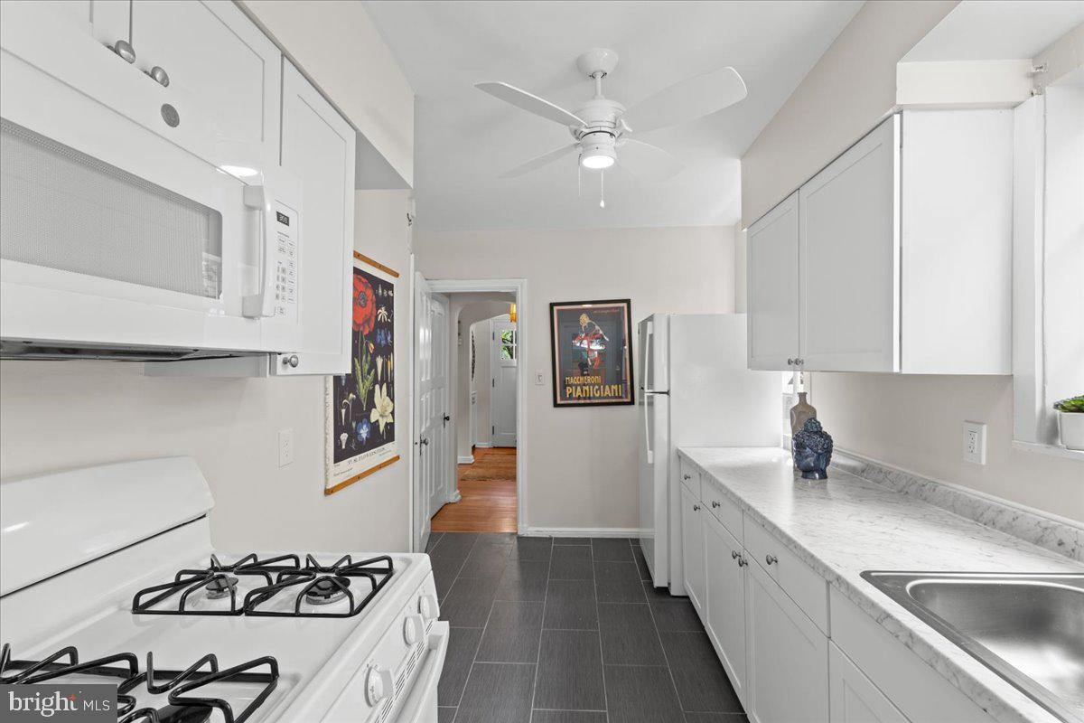 3721 MASSACHUSETTS AVE NW, WASHINGTON, District Of Columbia 20016, 3 Bedrooms Bedrooms, ,2 BathroomsBathrooms,Residential,For sale,3721 MASSACHUSETTS AVE NW,DCDC2194464 MLS # DCDC2194464
