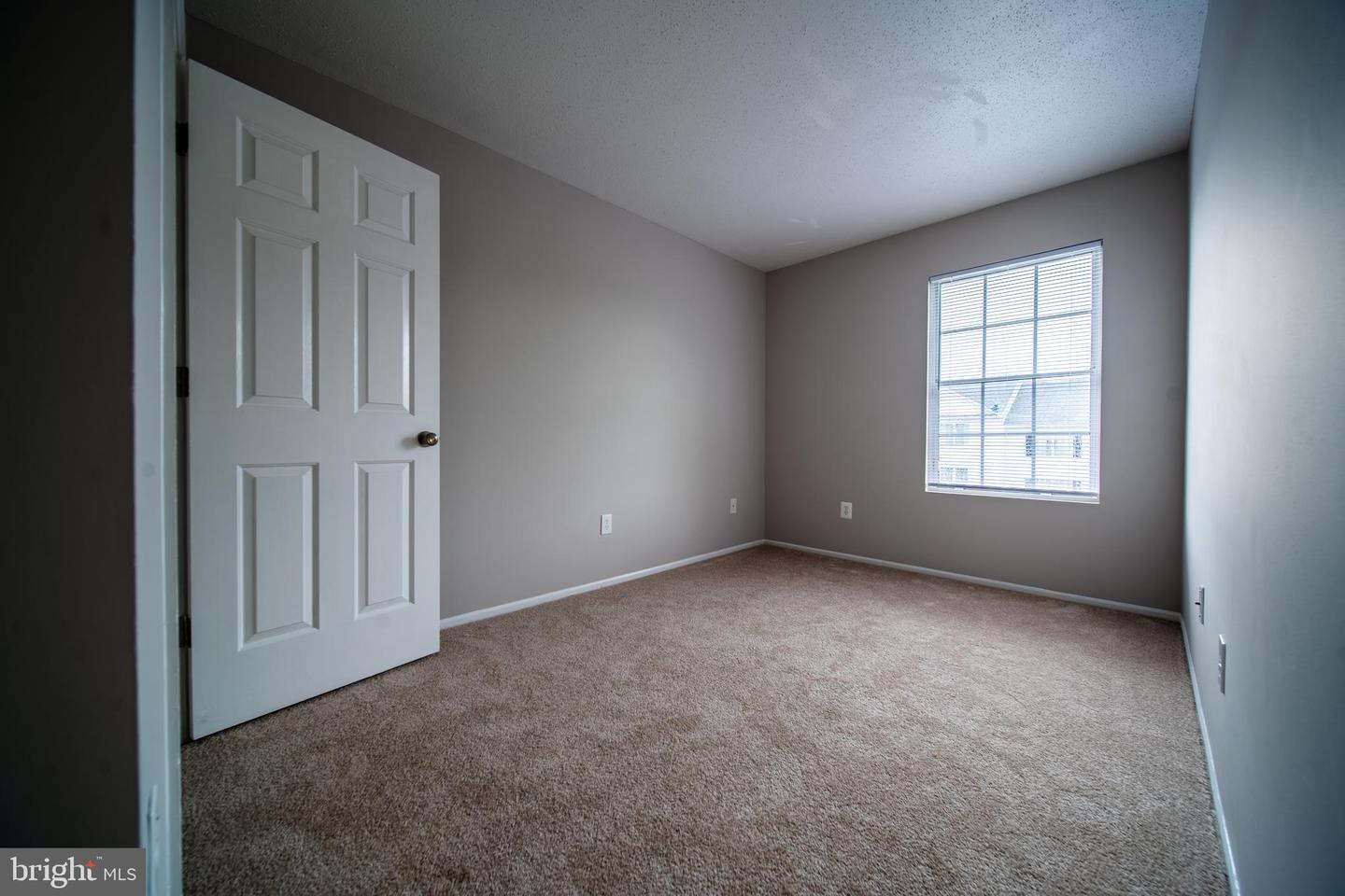 120 FORT EVANS RD SE #E, LEESBURG, Virginia 20175, 3 Bedrooms Bedrooms, ,2 BathroomsBathrooms,Residential,For sale,120 FORT EVANS RD SE #E,VALO2093630 MLS # VALO2093630