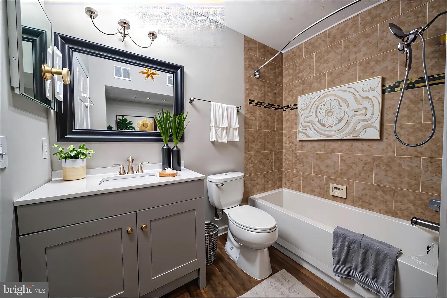 120 FORT EVANS RD SE #E, LEESBURG, Virginia 20175, 3 Bedrooms Bedrooms, ,2 BathroomsBathrooms,Residential,For sale,120 FORT EVANS RD SE #E,VALO2093630 MLS # VALO2093630