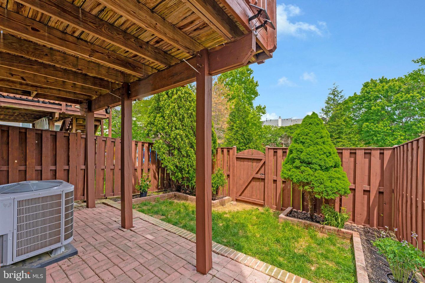 7453 GADSBY SQ, ALEXANDRIA, Virginia 22315, 3 Bedrooms Bedrooms, ,2 BathroomsBathrooms,Residential,For sale,7453 GADSBY SQ,VAFX2235412 MLS # VAFX2235412