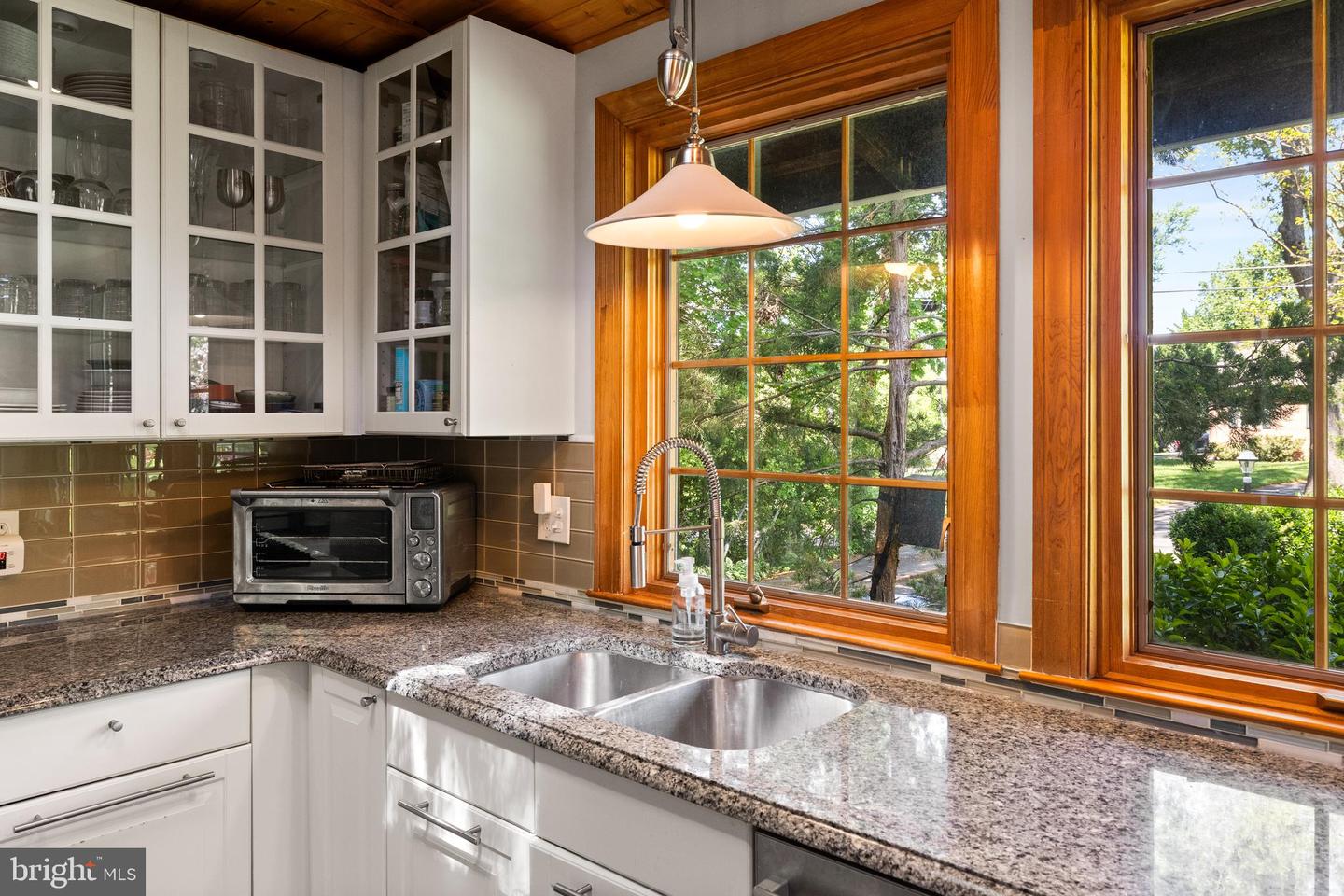 6509 SPRING TER, FALLS CHURCH, Virginia 22042, 4 Bedrooms Bedrooms, ,3 BathroomsBathrooms,Residential,For sale,6509 SPRING TER,VAFX2235536 MLS # VAFX2235536