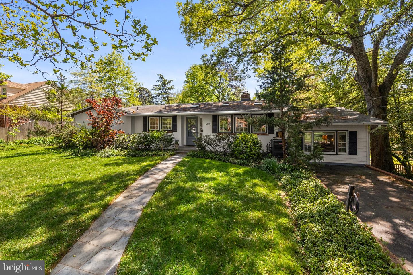 6509 SPRING TER, FALLS CHURCH, Virginia 22042, 4 Bedrooms Bedrooms, ,3 BathroomsBathrooms,Residential,For sale,6509 SPRING TER,VAFX2235536 MLS # VAFX2235536
