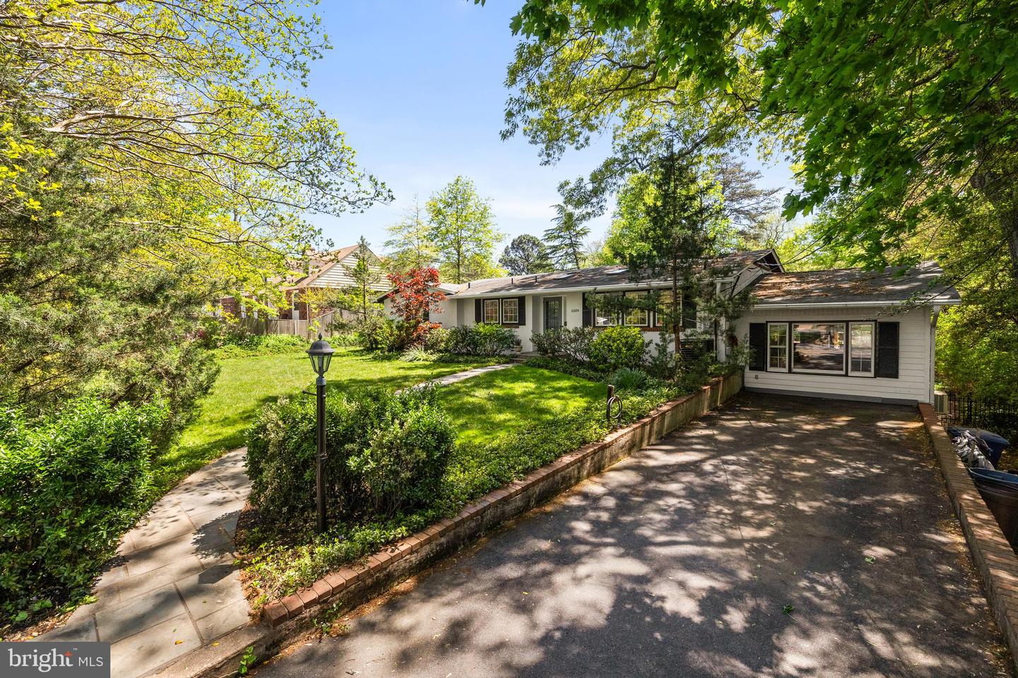 6509 SPRING TER, FALLS CHURCH, Virginia 22042, 4 Bedrooms Bedrooms, ,3 BathroomsBathrooms,Residential,For sale,6509 SPRING TER,VAFX2235536 MLS # VAFX2235536