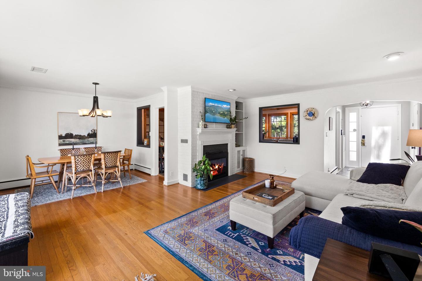 6509 SPRING TER, FALLS CHURCH, Virginia 22042, 4 Bedrooms Bedrooms, ,3 BathroomsBathrooms,Residential,For sale,6509 SPRING TER,VAFX2235536 MLS # VAFX2235536