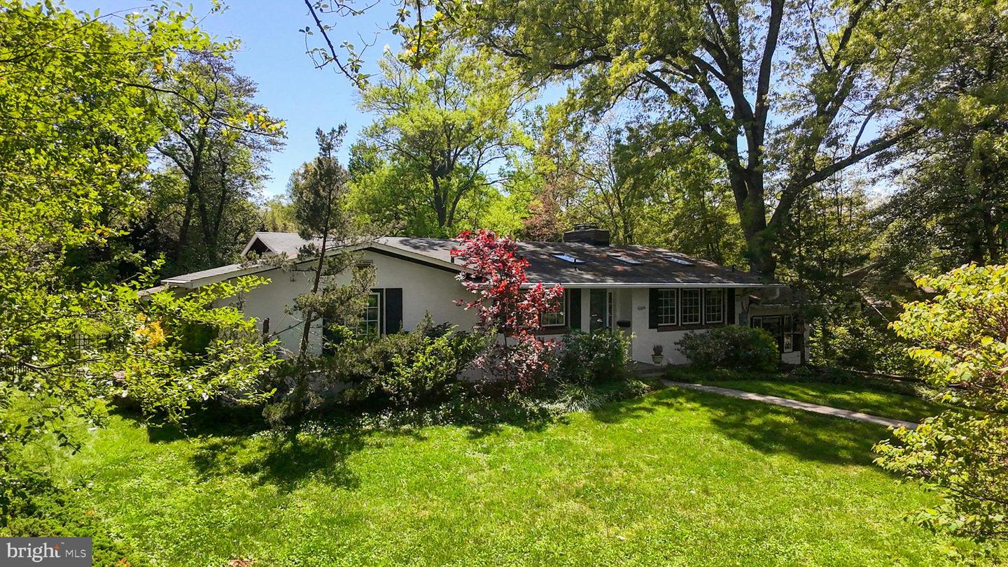 6509 SPRING TER, FALLS CHURCH, Virginia 22042, 4 Bedrooms Bedrooms, ,3 BathroomsBathrooms,Residential,For sale,6509 SPRING TER,VAFX2235536 MLS # VAFX2235536