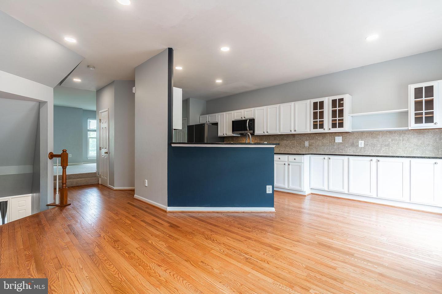 25362 ASHBURY DR, CHANTILLY, Virginia 20152, 3 Bedrooms Bedrooms, ,3 BathroomsBathrooms,Residential,For sale,25362 ASHBURY DR,VALO2094564 MLS # VALO2094564