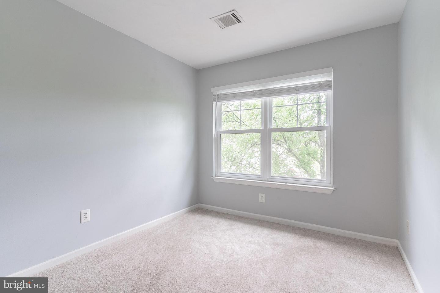25362 ASHBURY DR, CHANTILLY, Virginia 20152, 3 Bedrooms Bedrooms, ,3 BathroomsBathrooms,Residential,For sale,25362 ASHBURY DR,VALO2094564 MLS # VALO2094564