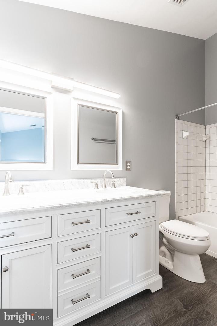 25362 ASHBURY DR, CHANTILLY, Virginia 20152, 3 Bedrooms Bedrooms, ,3 BathroomsBathrooms,Residential,For sale,25362 ASHBURY DR,VALO2094564 MLS # VALO2094564