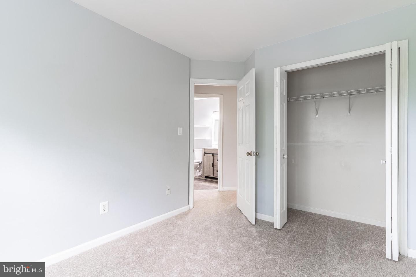 25362 ASHBURY DR, CHANTILLY, Virginia 20152, 3 Bedrooms Bedrooms, ,3 BathroomsBathrooms,Residential,For sale,25362 ASHBURY DR,VALO2094564 MLS # VALO2094564