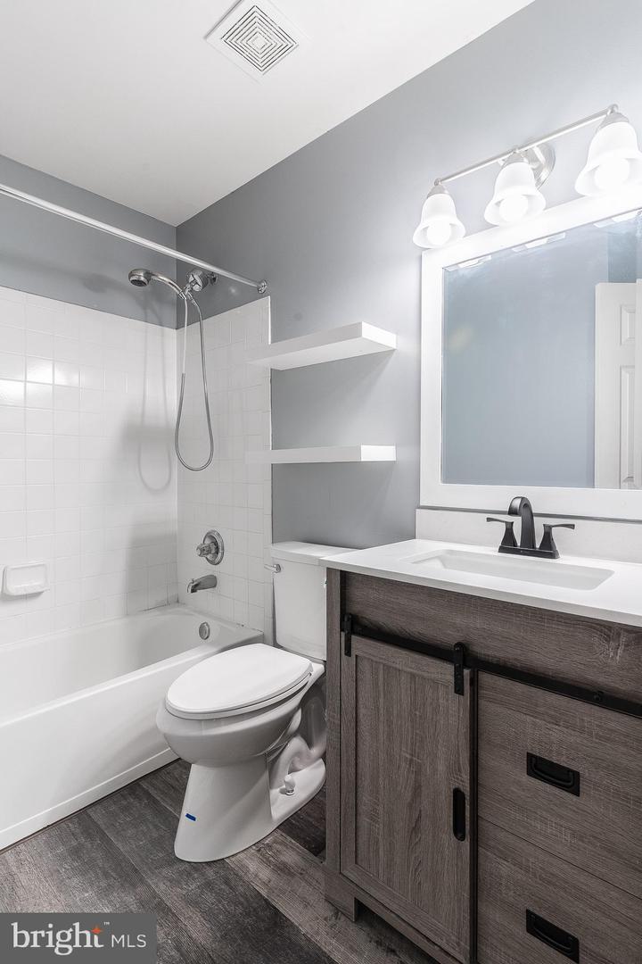 25362 ASHBURY DR, CHANTILLY, Virginia 20152, 3 Bedrooms Bedrooms, ,3 BathroomsBathrooms,Residential,For sale,25362 ASHBURY DR,VALO2094564 MLS # VALO2094564