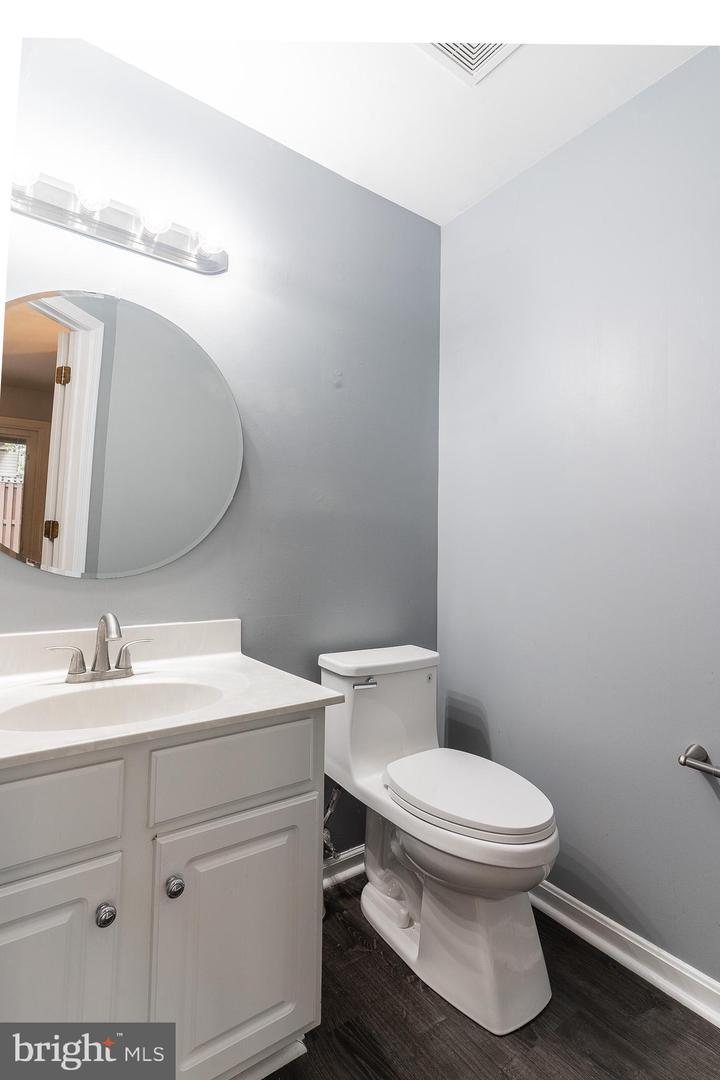 25362 ASHBURY DR, CHANTILLY, Virginia 20152, 3 Bedrooms Bedrooms, ,3 BathroomsBathrooms,Residential,For sale,25362 ASHBURY DR,VALO2094564 MLS # VALO2094564