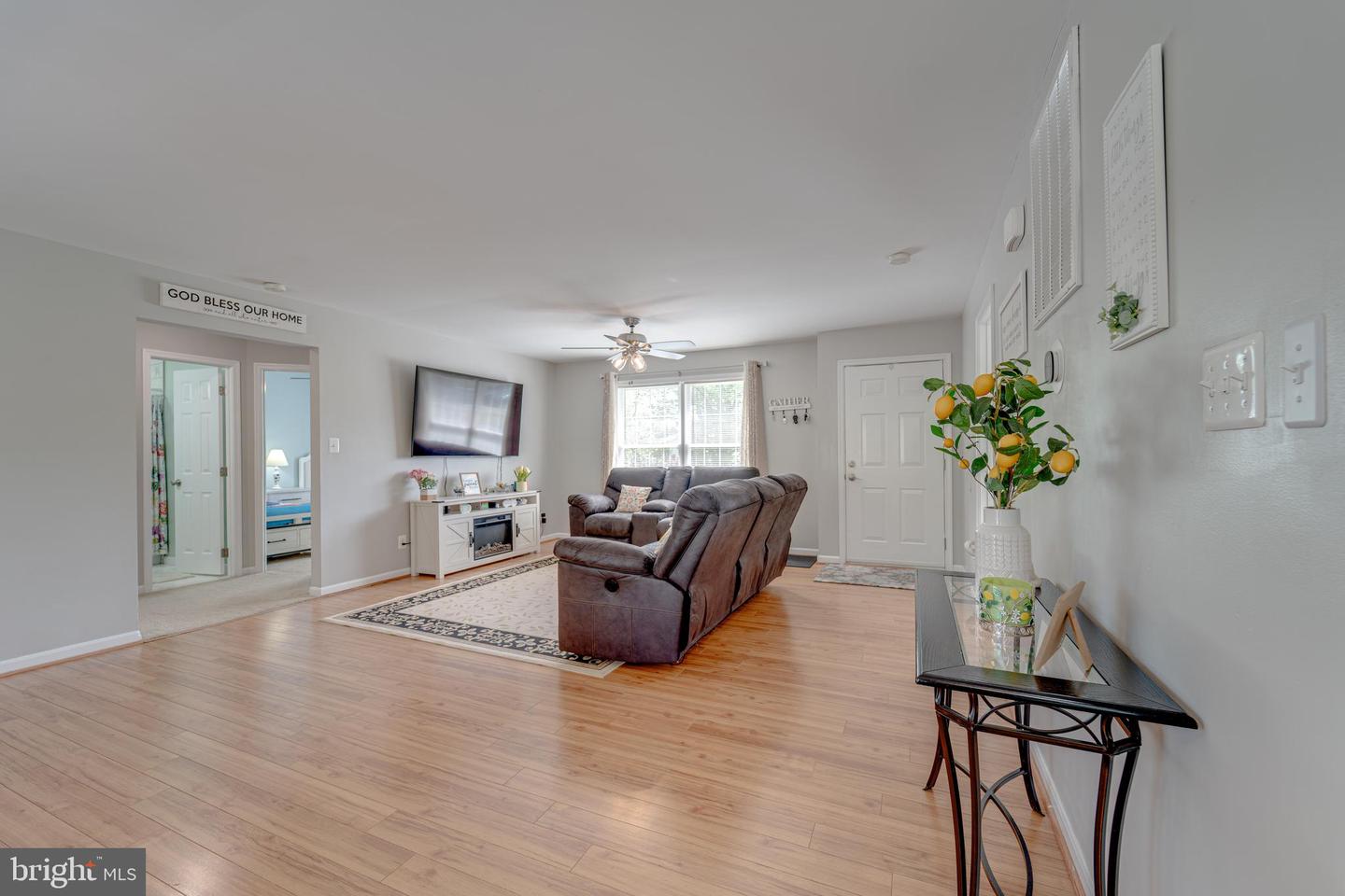 5 LAVELLE DR, FREDERICKSBURG, Virginia 22407, 3 Bedrooms Bedrooms, ,2 BathroomsBathrooms,Residential,For sale,5 LAVELLE DR,VASP2032548 MLS # VASP2032548