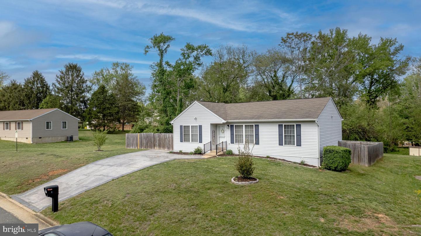 5 LAVELLE DR, FREDERICKSBURG, Virginia 22407, 3 Bedrooms Bedrooms, ,2 BathroomsBathrooms,Residential,For sale,5 LAVELLE DR,VASP2032548 MLS # VASP2032548