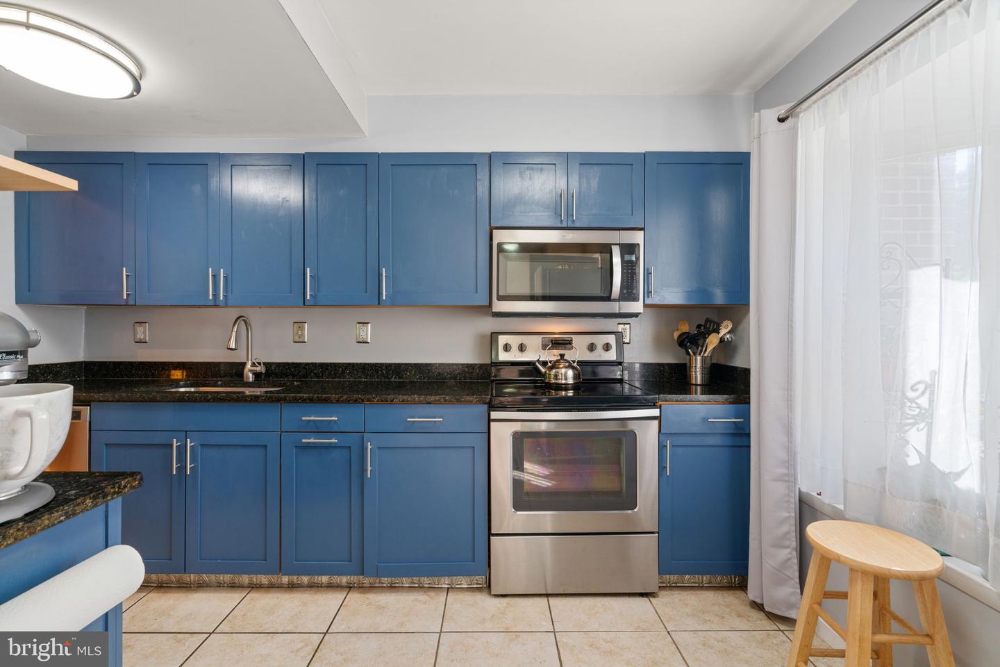 6465 BLARNEY STONE CT, SPRINGFIELD, Virginia 22152, 3 Bedrooms Bedrooms, ,3 BathroomsBathrooms,Residential,For sale,6465 BLARNEY STONE CT,VAFX2236688 MLS # VAFX2236688