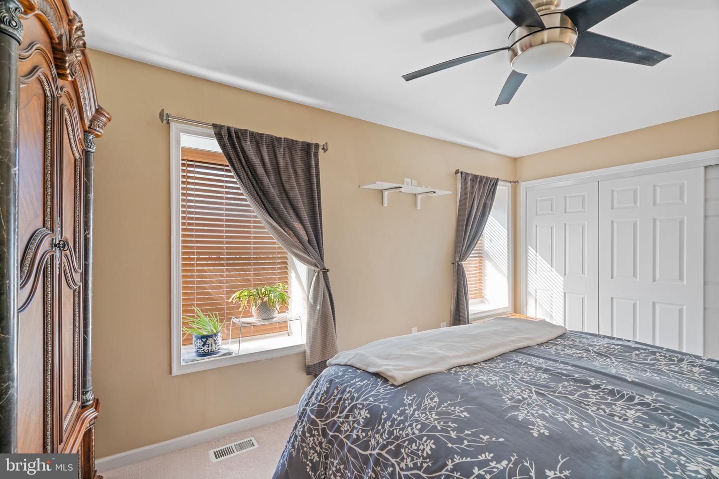 6465 BLARNEY STONE CT, SPRINGFIELD, Virginia 22152, 3 Bedrooms Bedrooms, ,3 BathroomsBathrooms,Residential,For sale,6465 BLARNEY STONE CT,VAFX2236688 MLS # VAFX2236688