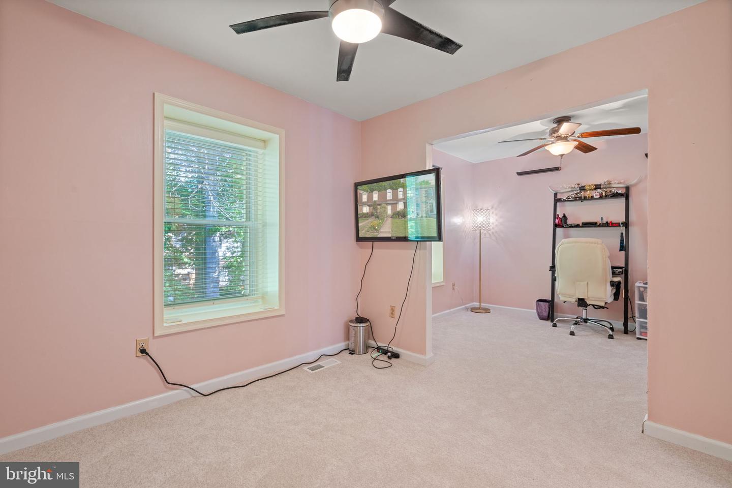 6465 BLARNEY STONE CT, SPRINGFIELD, Virginia 22152, 3 Bedrooms Bedrooms, ,3 BathroomsBathrooms,Residential,For sale,6465 BLARNEY STONE CT,VAFX2236688 MLS # VAFX2236688
