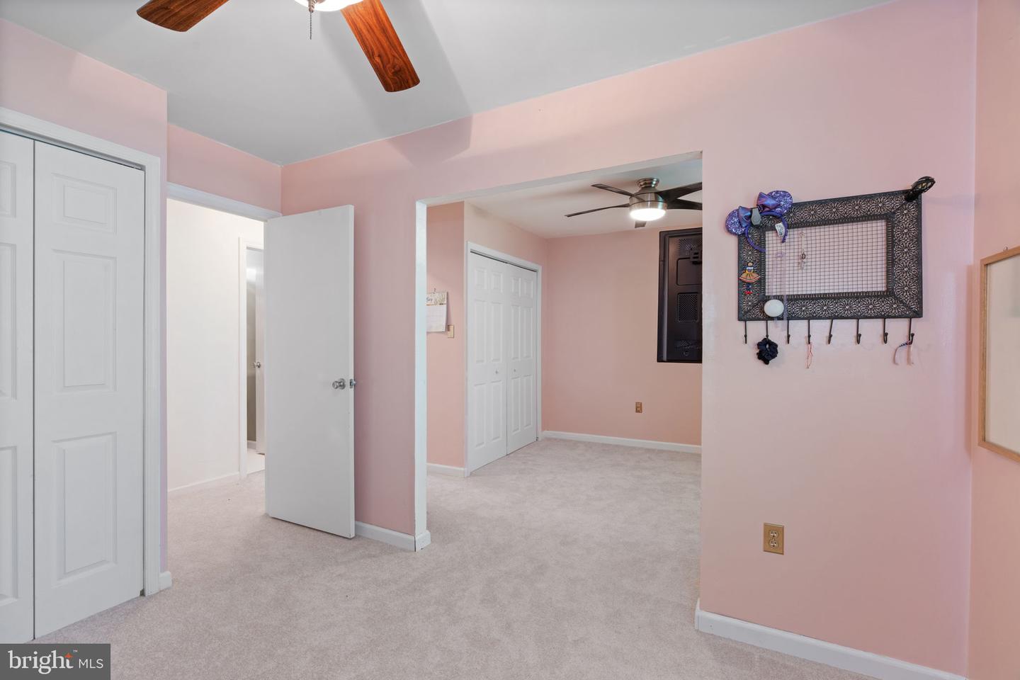6465 BLARNEY STONE CT, SPRINGFIELD, Virginia 22152, 3 Bedrooms Bedrooms, ,3 BathroomsBathrooms,Residential,For sale,6465 BLARNEY STONE CT,VAFX2236688 MLS # VAFX2236688