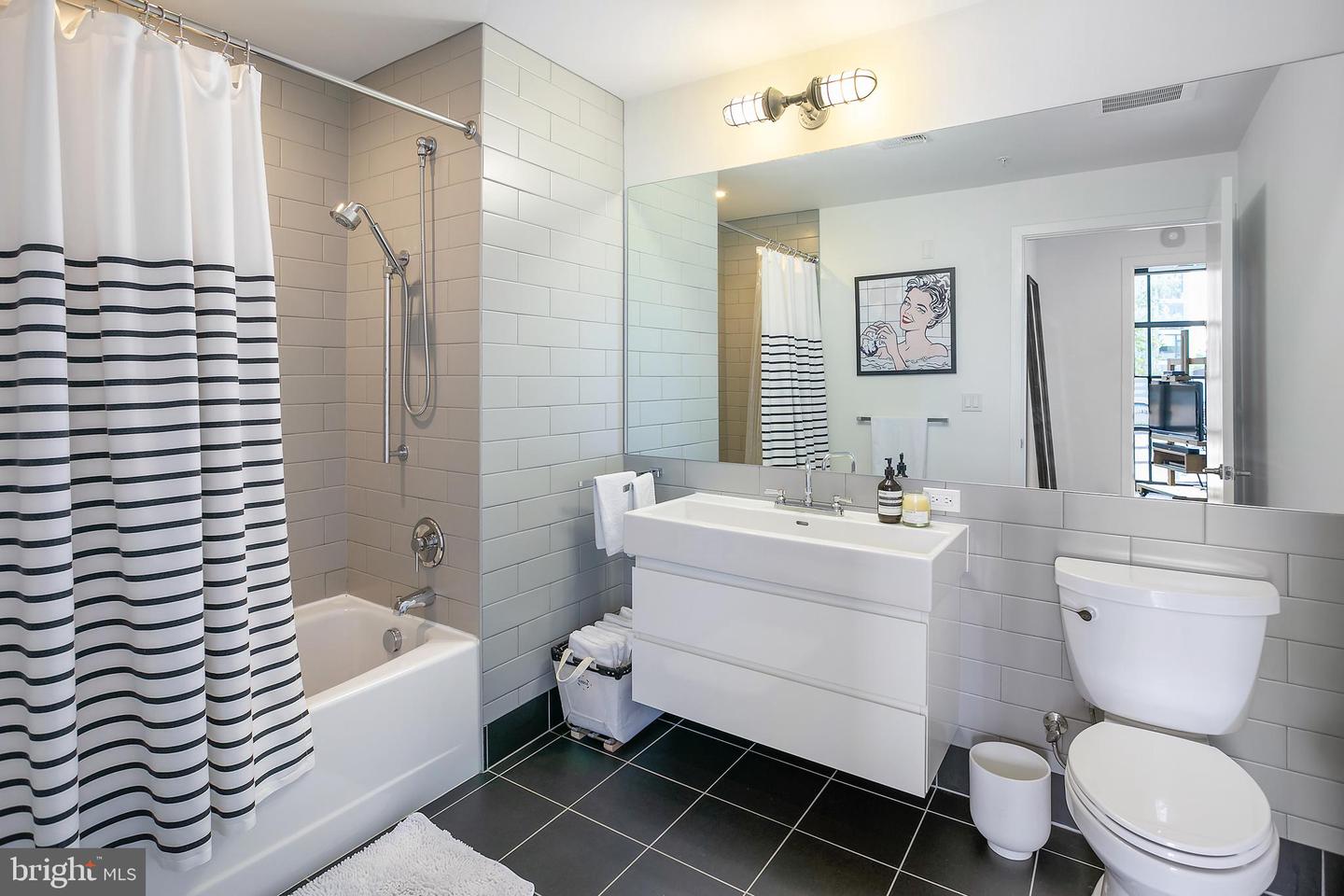 2030 8TH ST NW #301, WASHINGTON, District Of Columbia 20001, 1 Bedroom Bedrooms, ,1 BathroomBathrooms,Residential,For sale,2030 8TH ST NW #301,DCDC2197930 MLS # DCDC2197930