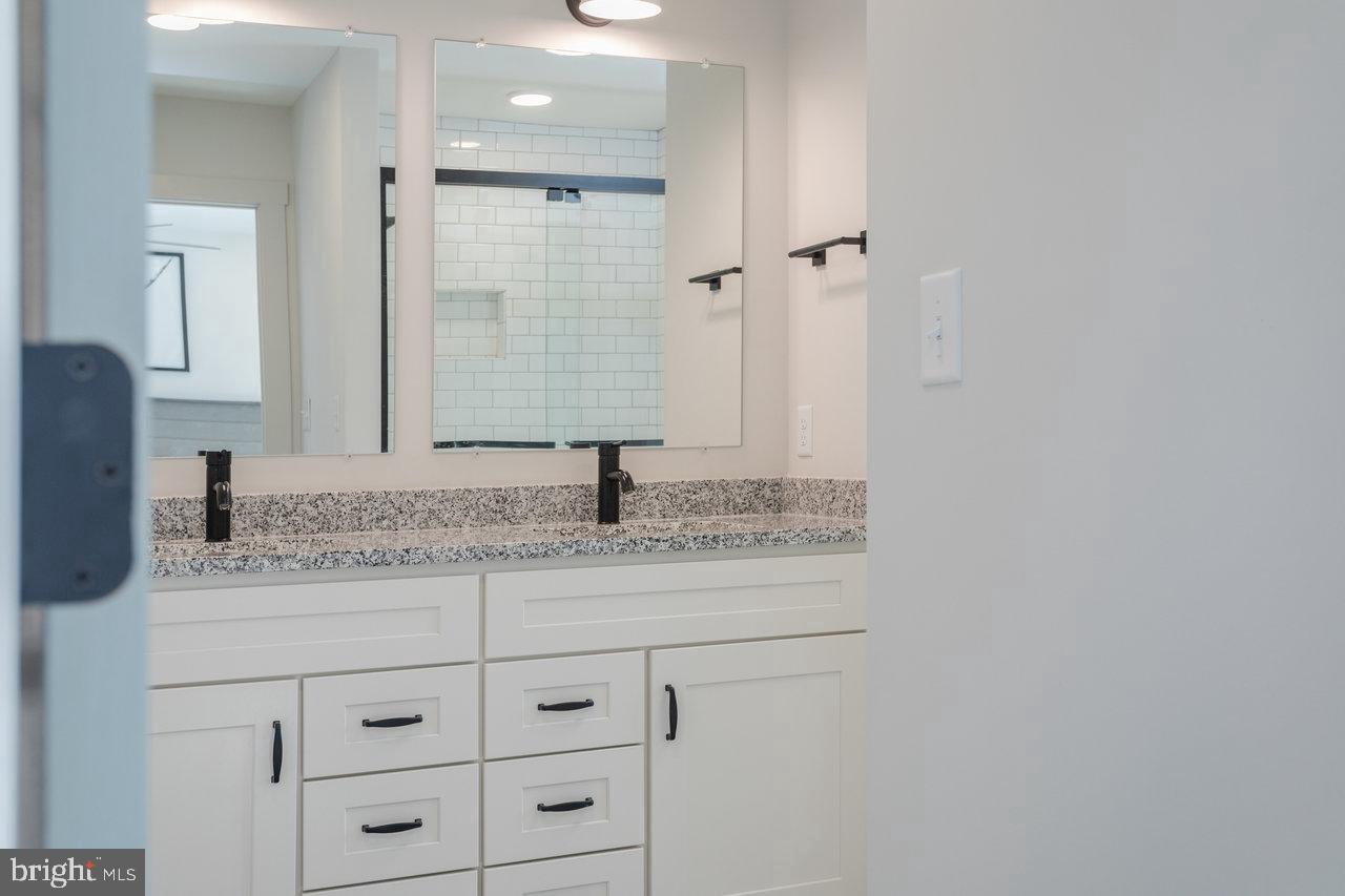 14 FIELD CT, BRIDGEWATER, Virginia 22812, 3 Bedrooms Bedrooms, ,3 BathroomsBathrooms,Residential,For sale,14 FIELD CT,VARO2002250 MLS # VARO2002250
