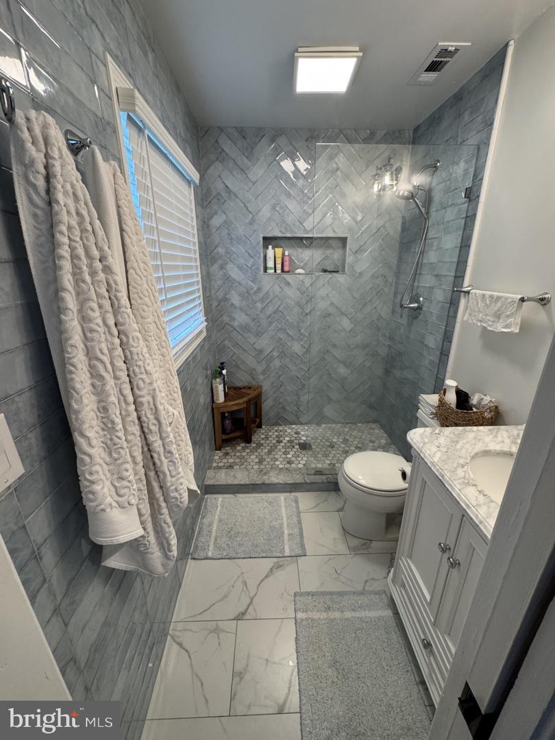 453 BUCK MOUNTAIN RD, EARLYSVILLE, Virginia 22936, 3 Bedrooms Bedrooms, ,3 BathroomsBathrooms,Residential,For sale,453 BUCK MOUNTAIN RD,VAAB2000958 MLS # VAAB2000958