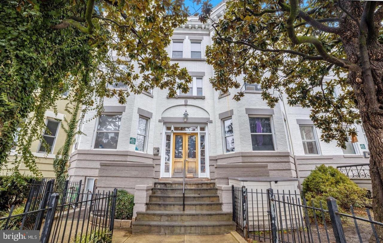 1527 PARK RD NW #302, WASHINGTON, District Of Columbia 20010, 1 Bedroom Bedrooms, ,1 BathroomBathrooms,Residential,For sale,1527 PARK RD NW #302,DCDC2198608 MLS # DCDC2198608