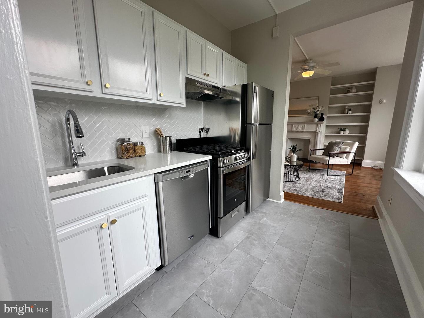 1527 PARK RD NW #302, WASHINGTON, District Of Columbia 20010, 1 Bedroom Bedrooms, ,1 BathroomBathrooms,Residential,For sale,1527 PARK RD NW #302,DCDC2198608 MLS # DCDC2198608