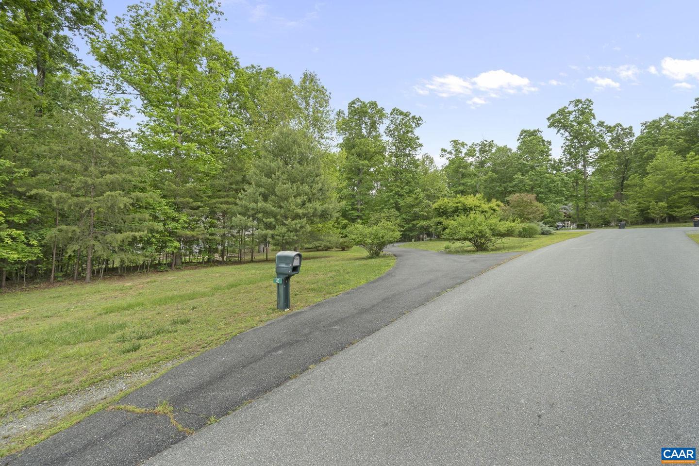 143 CHAPEL CT, PALMYRA, Virginia 22963, 5 Bedrooms Bedrooms, ,3 BathroomsBathrooms,Residential,For sale,143 CHAPEL CT,664009 MLS # 664009