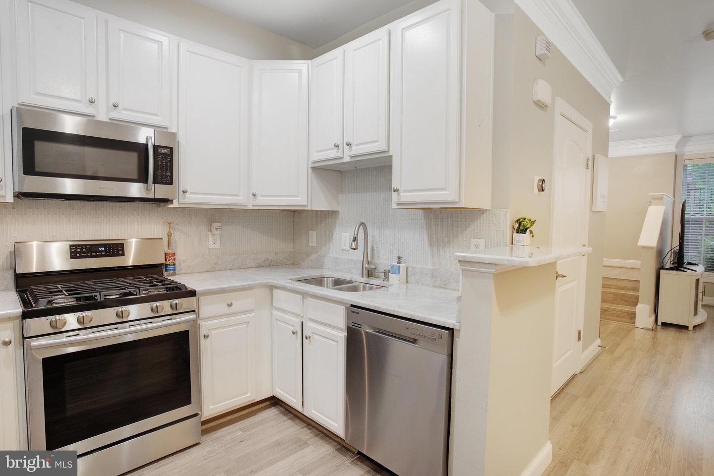 2350 MERSEYSIDE DR, WOODBRIDGE, Virginia 22191, 2 Bedrooms Bedrooms, ,1 BathroomBathrooms,Residential,For sale,2350 MERSEYSIDE DR,VAPW2094006 MLS # VAPW2094006