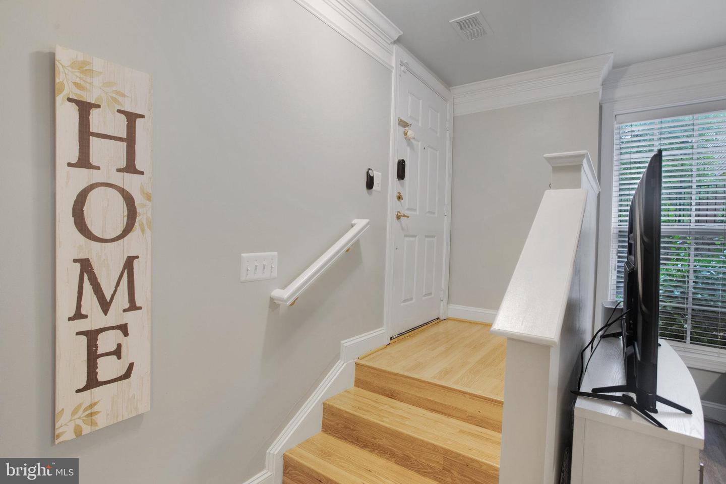 2350 MERSEYSIDE DR, WOODBRIDGE, Virginia 22191, 2 Bedrooms Bedrooms, ,1 BathroomBathrooms,Residential,For sale,2350 MERSEYSIDE DR,VAPW2094006 MLS # VAPW2094006
