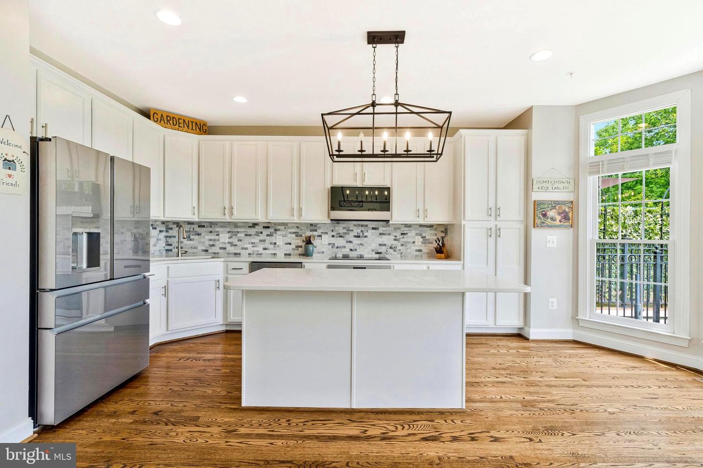 18524 PERDIDO BAY TER, LEESBURG, Virginia 20176, 3 Bedrooms Bedrooms, ,3 BathroomsBathrooms,Residential,For sale,18524 PERDIDO BAY TER,VALO2095644 MLS # VALO2095644