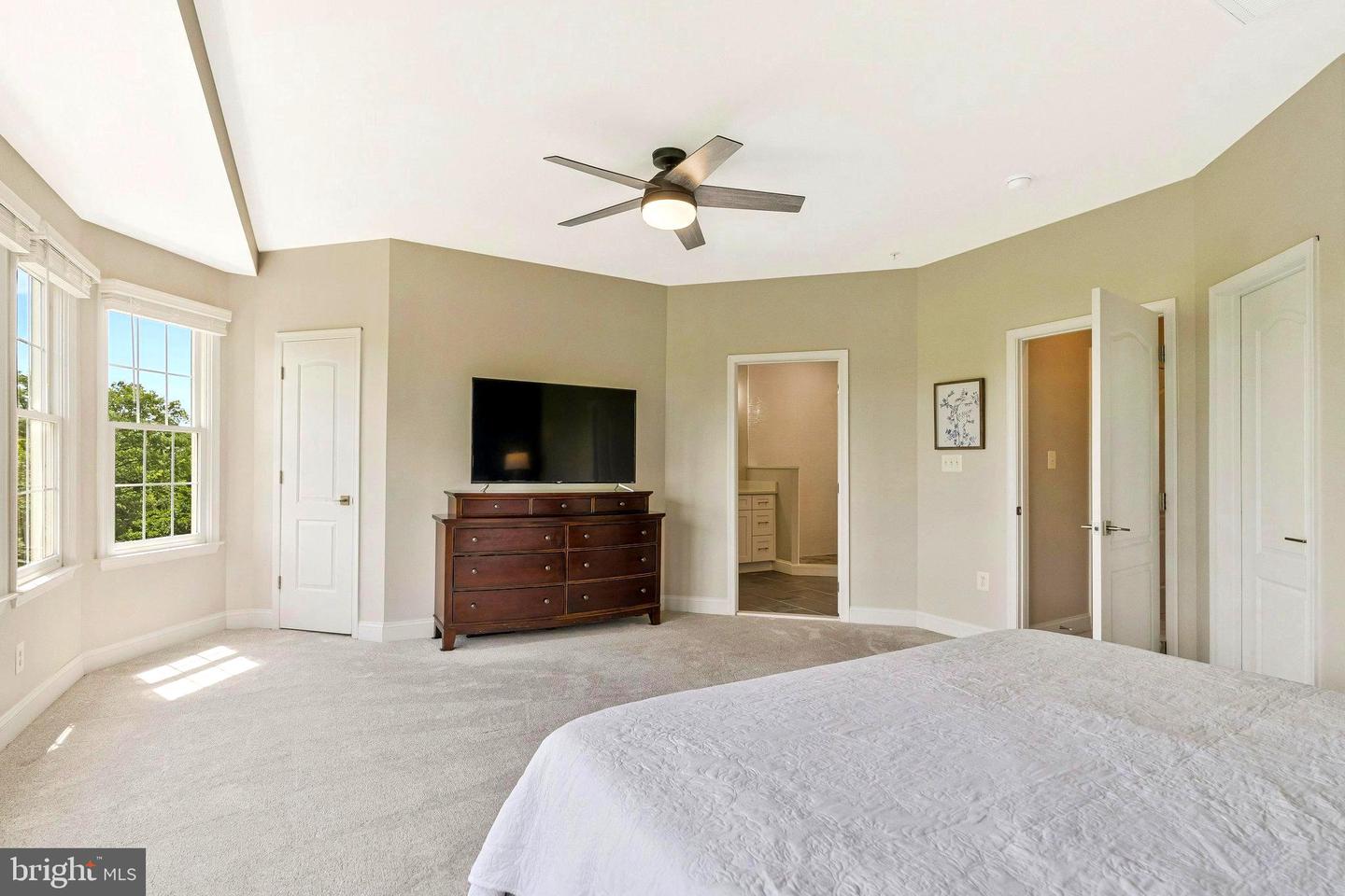 18524 PERDIDO BAY TER, LEESBURG, Virginia 20176, 3 Bedrooms Bedrooms, ,3 BathroomsBathrooms,Residential,For sale,18524 PERDIDO BAY TER,VALO2095644 MLS # VALO2095644