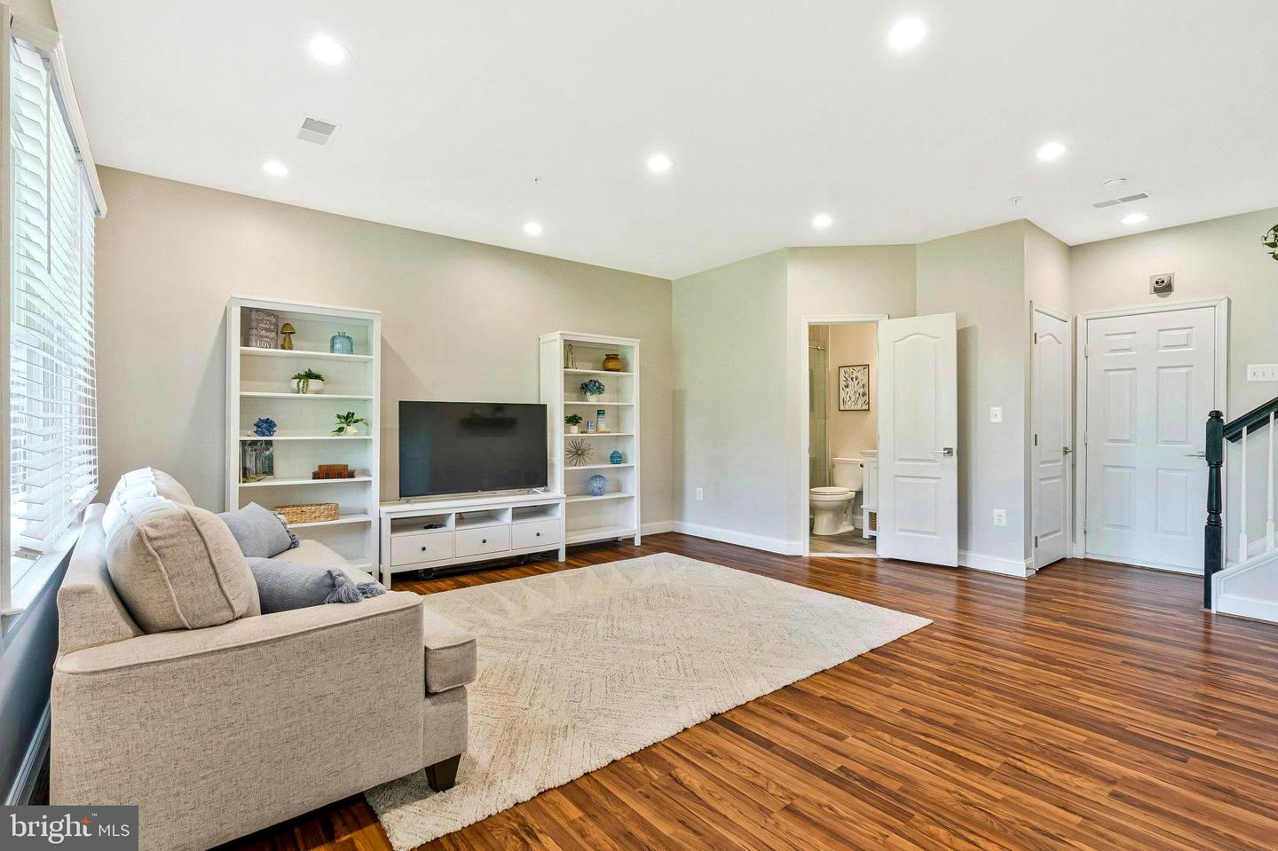 18524 PERDIDO BAY TER, LEESBURG, Virginia 20176, 3 Bedrooms Bedrooms, ,3 BathroomsBathrooms,Residential,For sale,18524 PERDIDO BAY TER,VALO2095644 MLS # VALO2095644