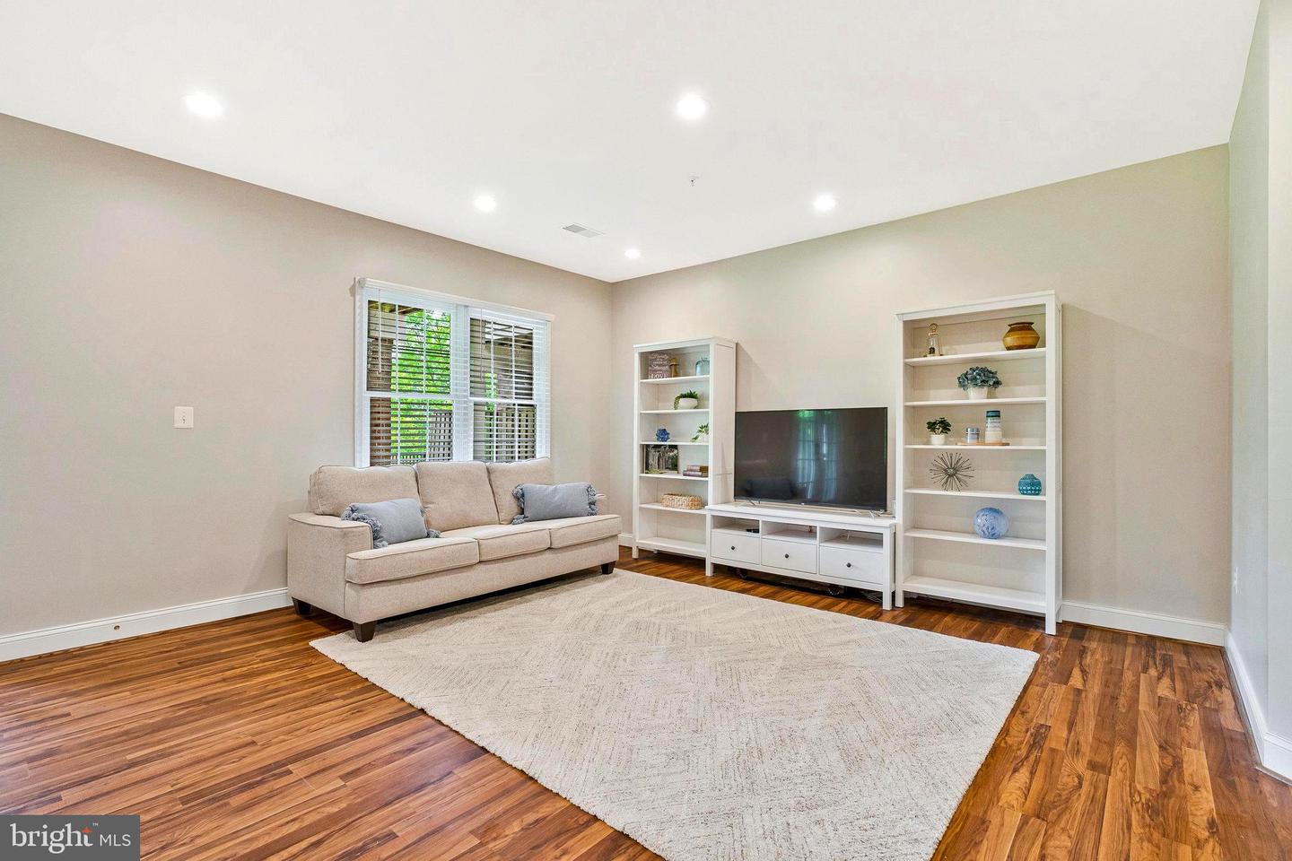 18524 PERDIDO BAY TER, LEESBURG, Virginia 20176, 3 Bedrooms Bedrooms, ,3 BathroomsBathrooms,Residential,For sale,18524 PERDIDO BAY TER,VALO2095644 MLS # VALO2095644