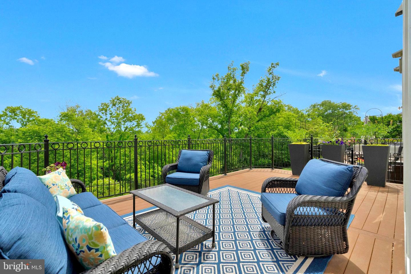 18524 PERDIDO BAY TER, LEESBURG, Virginia 20176, 3 Bedrooms Bedrooms, ,3 BathroomsBathrooms,Residential,For sale,18524 PERDIDO BAY TER,VALO2095644 MLS # VALO2095644