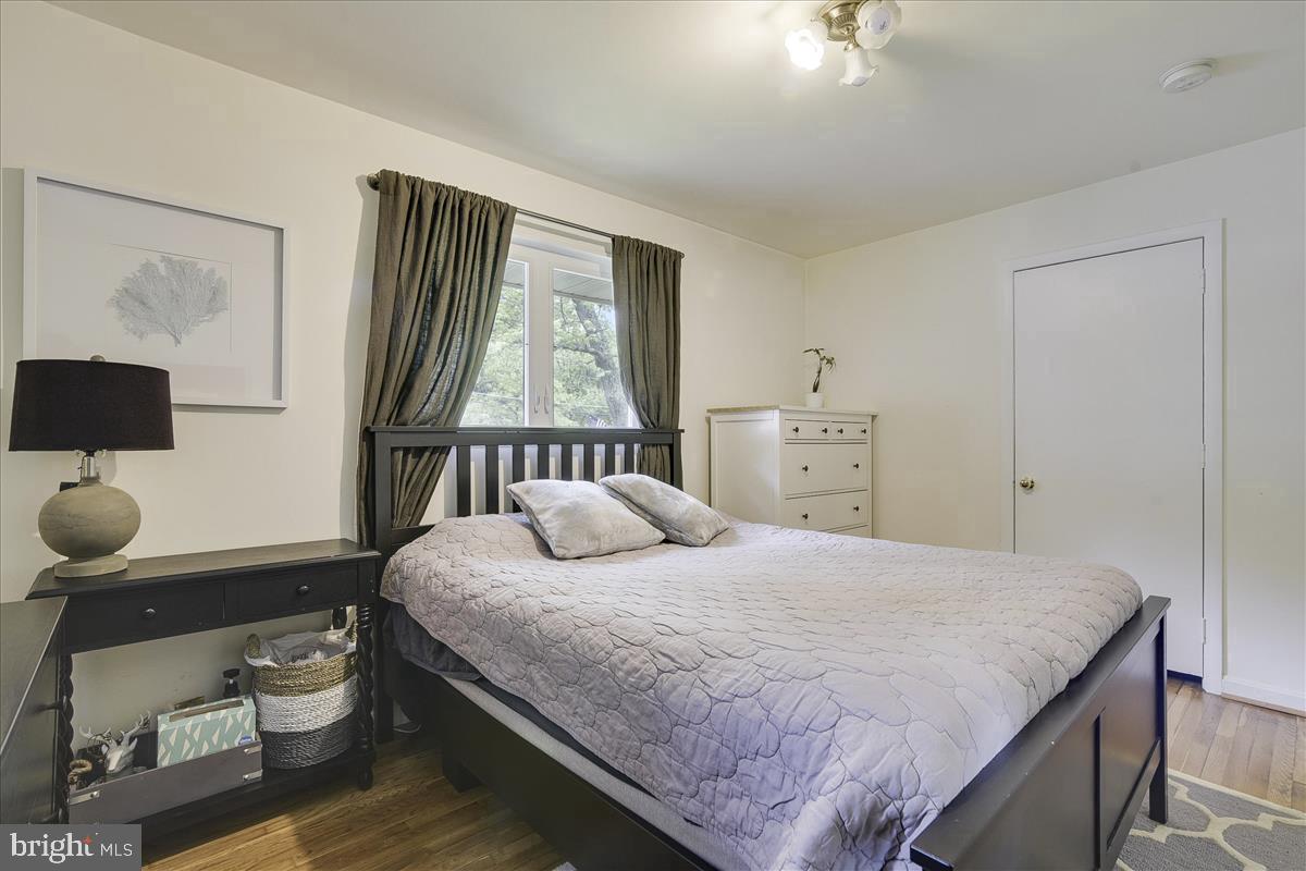 7315 MARC DR, FALLS CHURCH, Virginia 22042, 3 Bedrooms Bedrooms, ,2 BathroomsBathrooms,Residential,For sale,7315 MARC DR,VAFX2238572 MLS # VAFX2238572