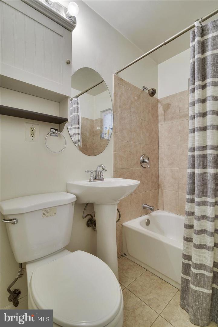 7315 MARC DR, FALLS CHURCH, Virginia 22042, 3 Bedrooms Bedrooms, ,2 BathroomsBathrooms,Residential,For sale,7315 MARC DR,VAFX2238572 MLS # VAFX2238572