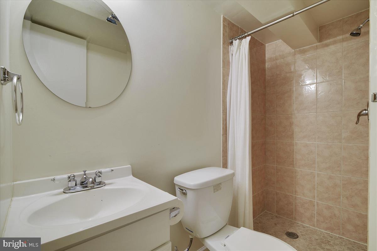 7315 MARC DR, FALLS CHURCH, Virginia 22042, 3 Bedrooms Bedrooms, ,2 BathroomsBathrooms,Residential,For sale,7315 MARC DR,VAFX2238572 MLS # VAFX2238572