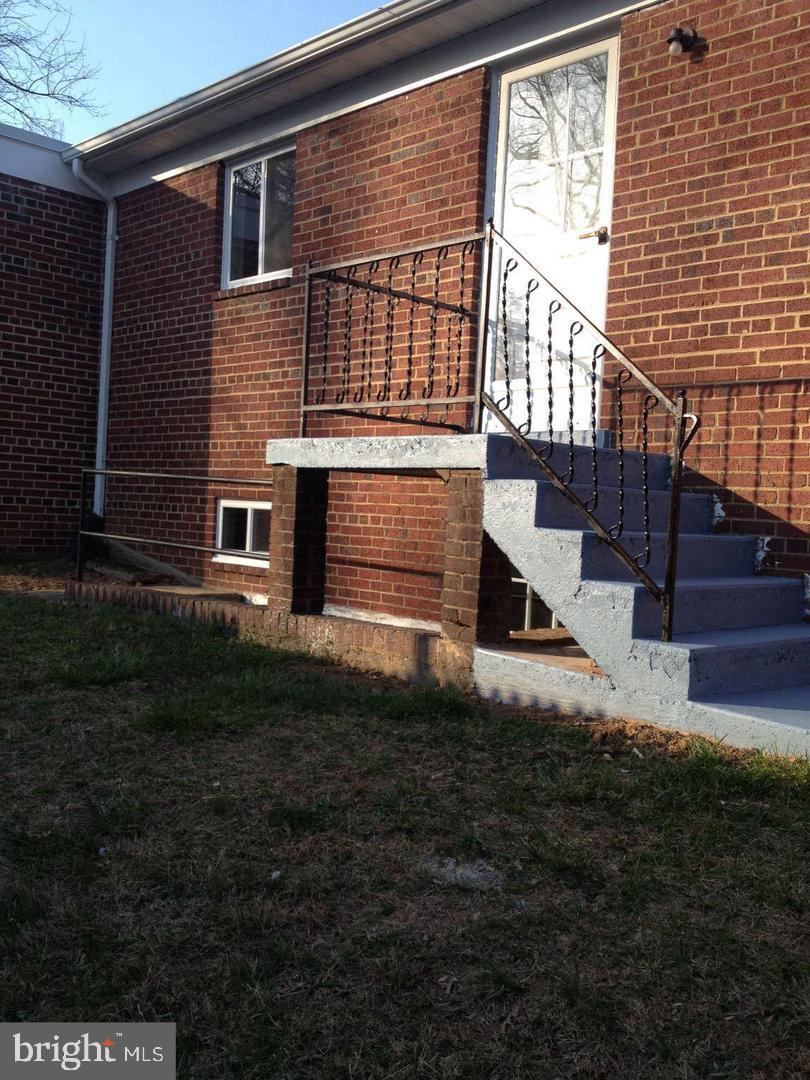7315 MARC DR, FALLS CHURCH, Virginia 22042, 3 Bedrooms Bedrooms, ,2 BathroomsBathrooms,Residential,For sale,7315 MARC DR,VAFX2238572 MLS # VAFX2238572