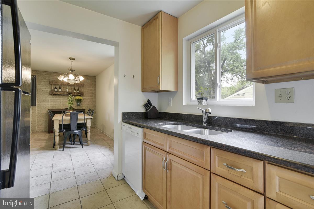 7315 MARC DR, FALLS CHURCH, Virginia 22042, 3 Bedrooms Bedrooms, ,2 BathroomsBathrooms,Residential,For sale,7315 MARC DR,VAFX2238572 MLS # VAFX2238572