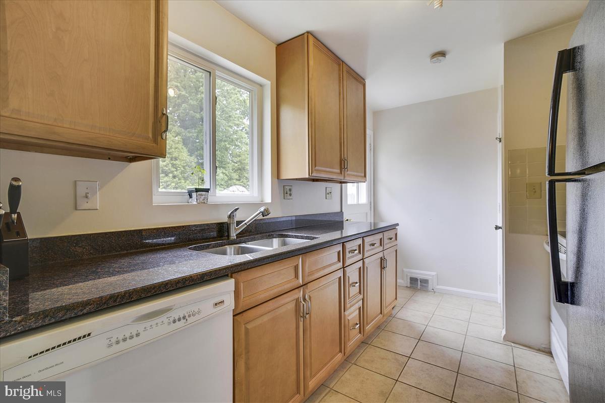 7315 MARC DR, FALLS CHURCH, Virginia 22042, 3 Bedrooms Bedrooms, ,2 BathroomsBathrooms,Residential,For sale,7315 MARC DR,VAFX2238572 MLS # VAFX2238572