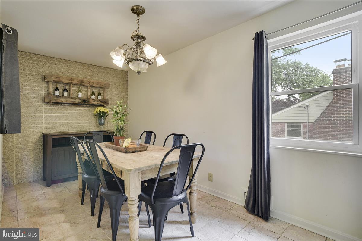 7315 MARC DR, FALLS CHURCH, Virginia 22042, 3 Bedrooms Bedrooms, ,2 BathroomsBathrooms,Residential,For sale,7315 MARC DR,VAFX2238572 MLS # VAFX2238572