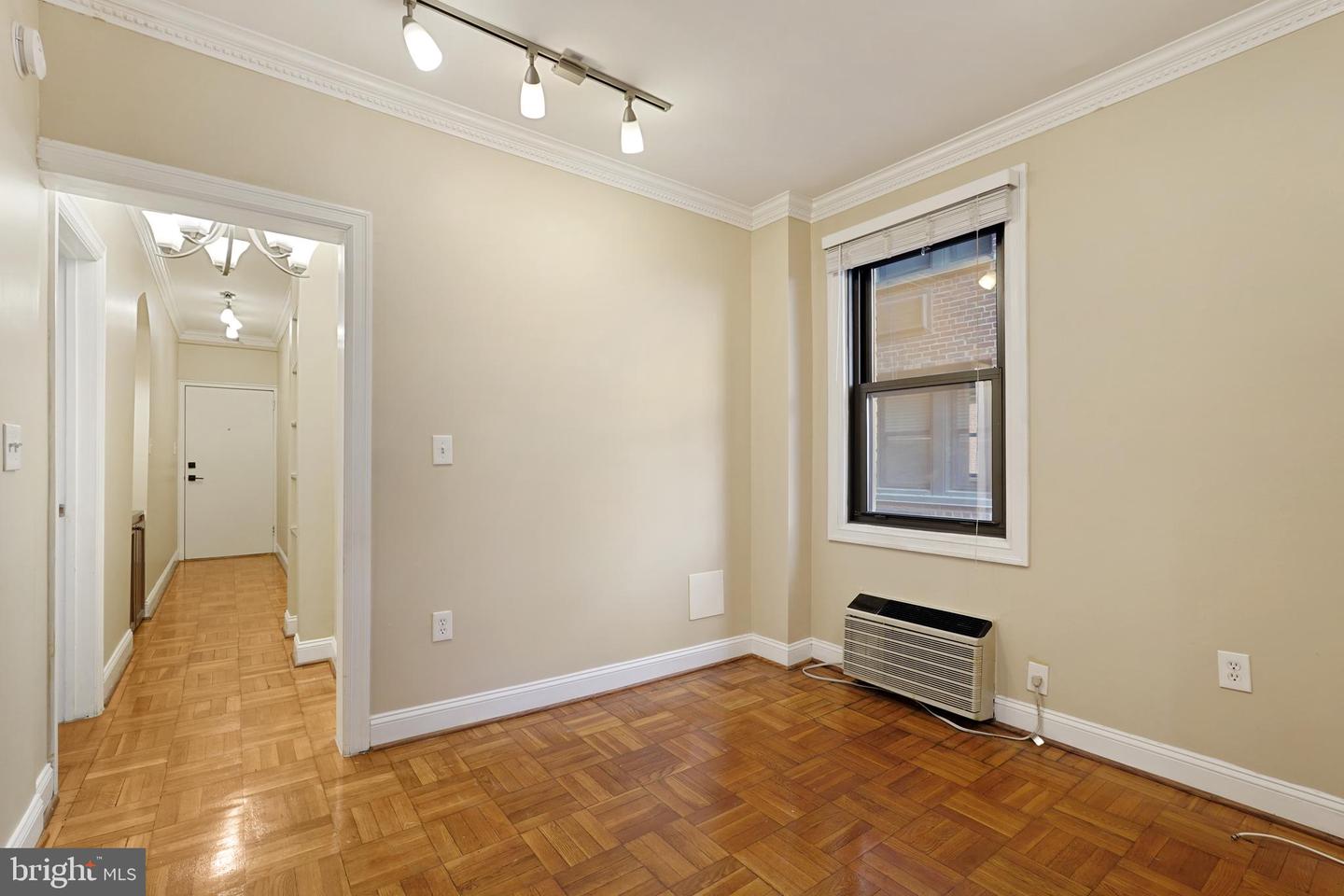 1010 25TH ST NW #311, WASHINGTON, District Of Columbia 20037, 1 Bedroom Bedrooms, ,1 BathroomBathrooms,Residential,For sale,1010 25TH ST NW #311,DCDC2199178 MLS # DCDC2199178