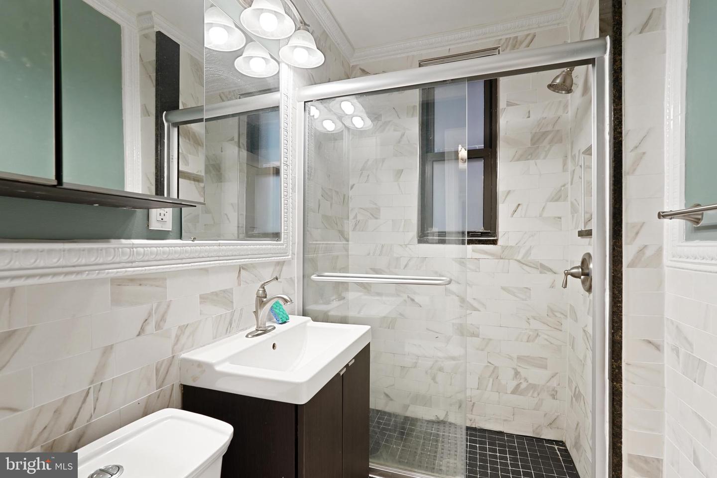 1010 25TH ST NW #311, WASHINGTON, District Of Columbia 20037, 1 Bedroom Bedrooms, ,1 BathroomBathrooms,Residential,For sale,1010 25TH ST NW #311,DCDC2199178 MLS # DCDC2199178